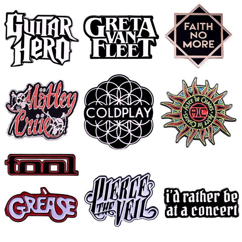 Music Logo Brooch Classic 80s  - Heavy Equipment Logo recension och pris
